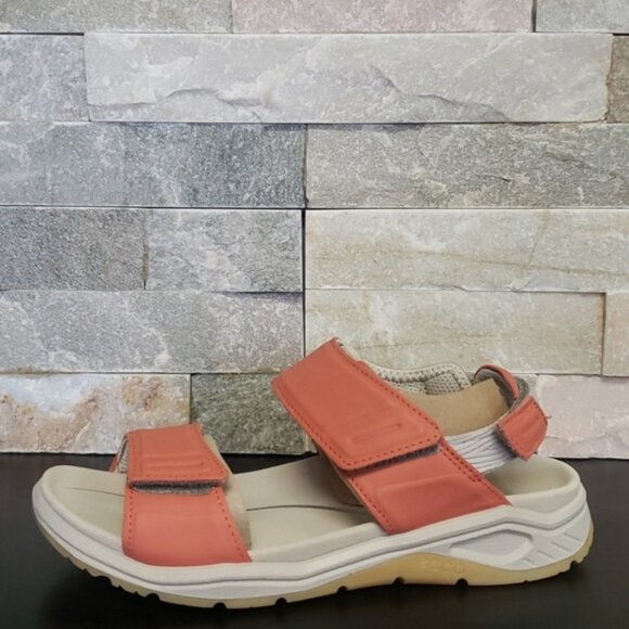 ECCO Women's X-trinsic Leather Sport 3S Sandal - Picture 6 of 7